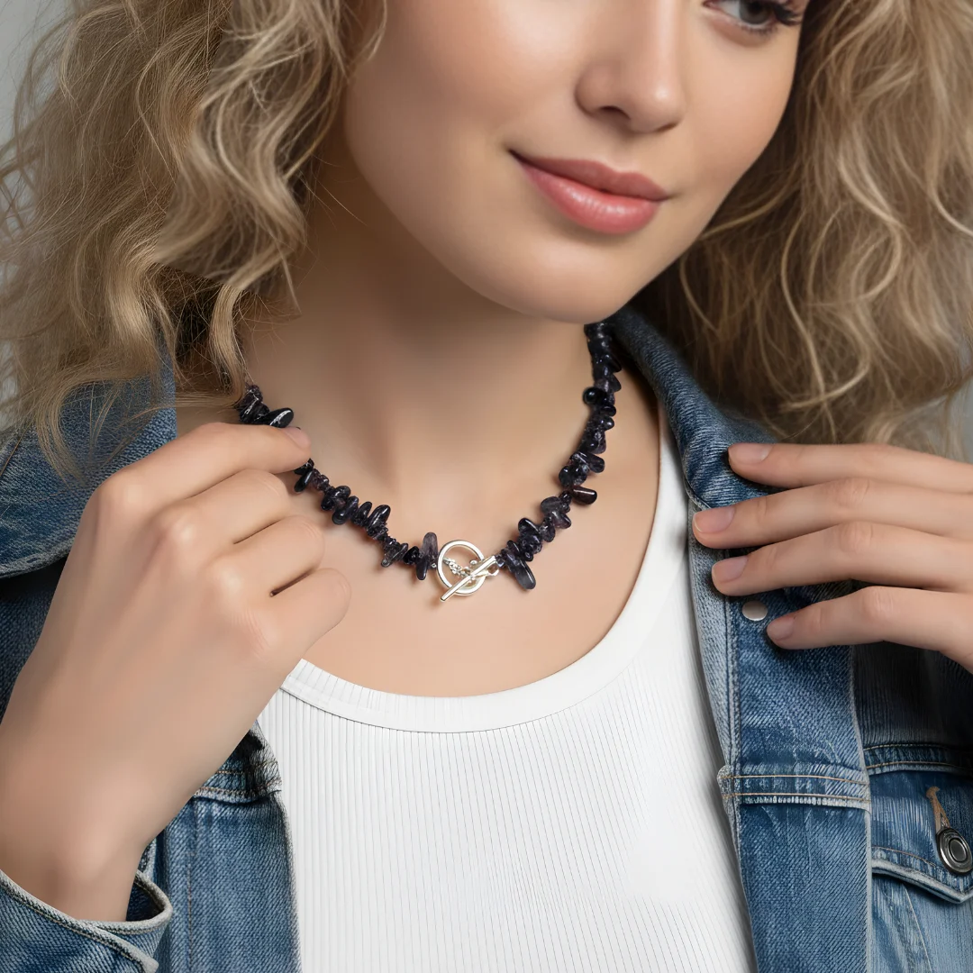 Neelara – Lapis Lazuli Natural Chip Stone Necklace